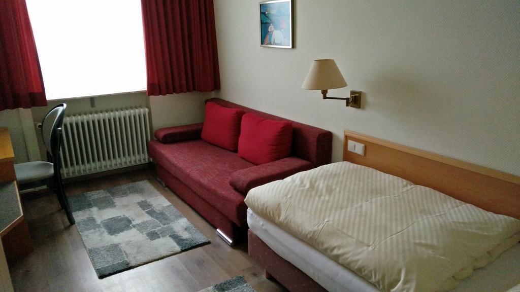 Hotel Alfa Neu-Isenburg Room photo